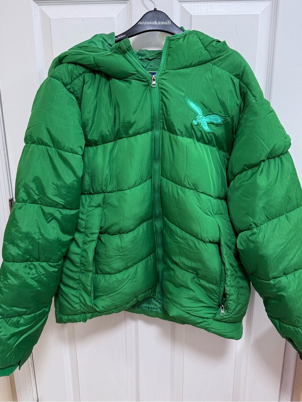NWT Philadelphia Eagles Kelly Green Hooded Puffer Jacket, Size Large
